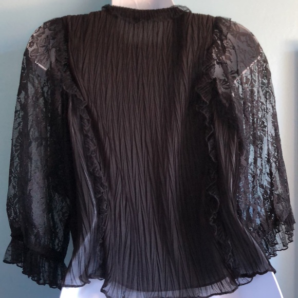 NWOT Zara Laced Mid-Sleeves Cropped Blouse - Picture 5 of 6